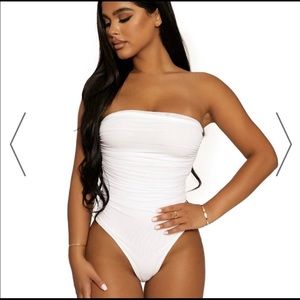 Naked wardrobe strapless bodysuit